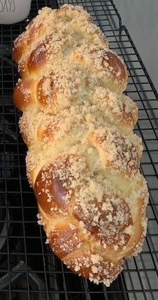 Sweet Streusel Challah